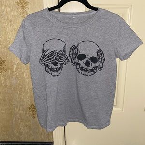 Grey skull t-shirt